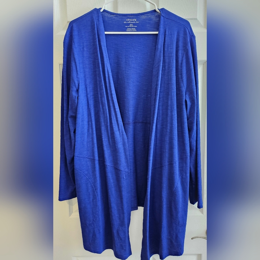 Chico's Sz 2 Cardagain Blue Long Sleeves Career